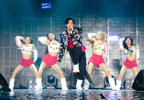 BamBam khoe vũ đạo chuyên nghiệp khiến khán giả bất ngờ - Ảnh: BTC BamBam khoe vũ đạo chuyên nghiệp khiến khán giả hào hứng - Ảnh: BTC