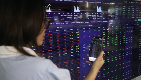 Tin tức sáng 14-12: Đình chỉ giao dịch loạt mã cổ phiếu UPCoM từ 15-12- Ảnh 6. Ảnh minh họa: BÔNG MAI