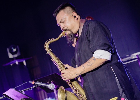 Nghệ sĩ Quyền Thiện Đắc “phiêu” jazz trong một không gian của Phố Hàng Nhạc Ảnh: BTC Nghệ sĩ Quyền Thiện Đắc “phiêu” jazz trong một không gian của Phố Hàng Nhạc - Ảnh: BTC