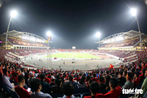 VFF thuê sân Mỹ Đình cho tuyển Việt Nam đá vòng loại World Cup 2026 - Ảnh 1. Sân Mỹ Đình trong một trận đấu của đội tuyển Việt Nam - Ảnh: NGUYÊN KHÔI