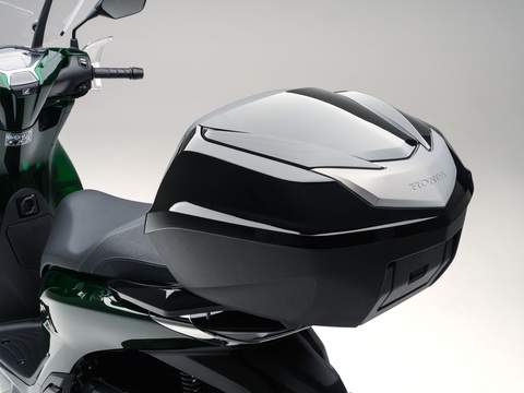 Honda SH 2024 có phiên bản mới sử dụng bộ ốp đặc biệt - Ảnh 15.