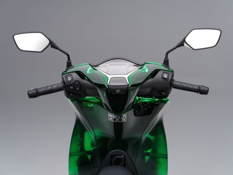 Honda SH 2024 có phiên bản mới sử dụng bộ ốp đặc biệt - Ảnh 3. Được xây dựng dựa trên nền tảng của Honda SH125i, sử dụng cùng phiên bản động cơ eSP+ 125cc tương tự PCX125, Vetro là mẫu xe mới trong dòng SH.
