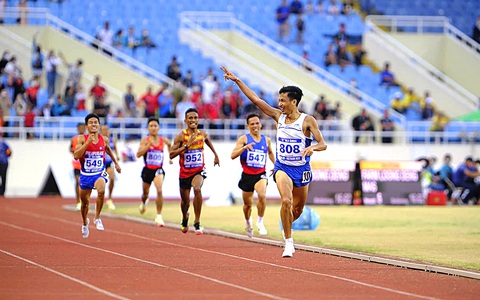 Các VĐV điền kinh tham dự SEA Games 31 trên sân Mỹ Đình - Ảnh: NAM TRẦN Các vận động viên điền kinh tham dự SEA Games 31 trên sân Mỹ Đình - Ảnh: NAM TRẦN