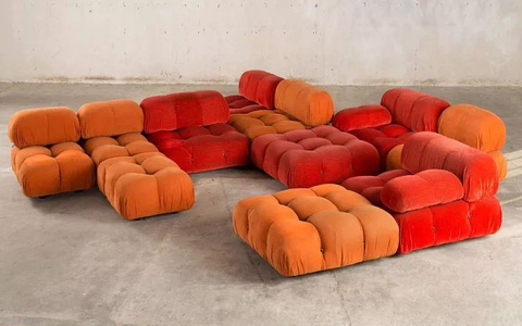 10 thiết kế sofa điển hình - Ảnh 9. Được sản xuất vào những năm 1970, B&B Italia (nhà sản xuất ban đầu) đã đưa ghế sofa trở lại thị trường với kiểu dáng tương tự và kết cấu độc đáo nhưng tập trung hơn vào vật liệu bền vững, có thể tái chế - Ảnh: BHG