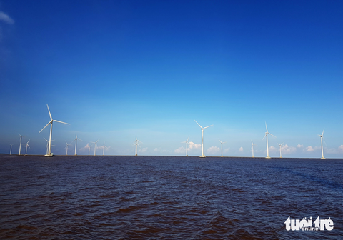 Singapore sẽ nhập khẩu 1,2 GW điện tái tạo từ Việt Nam qua tuyến cáp ngầm - Ảnh 1. Sembcorp Utilities được Singapore cấp phép nhập khẩu 1,2GW năng lượng tái tạo từ Việt Nam, trong đó chủ yếu là điện gió ngoài khơi - Ảnh: NGỌC HIỂN