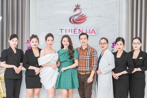 Phòng khám chuyên khoa da liễu Thiên Hà luôn lấy khách hàng làm trung tâm - Ảnh 1. Phòng khám chuyên khoa da liễu Thiên Hà luôn lấy khách hàng làm trung tâm, đồng thời phát triển nguồn nhân lực từ bên trong
