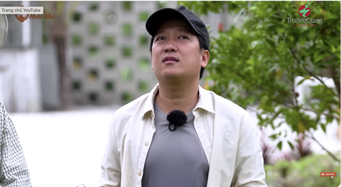 Trường Giang nhắc chuyện ca sĩ bị chê hát live, tự trả lời nếu được hỏi - Ảnh 2. Nghệ sĩ hài Trường Giang: "Ai chê anh hát live, anh gật đầu nhận liền"