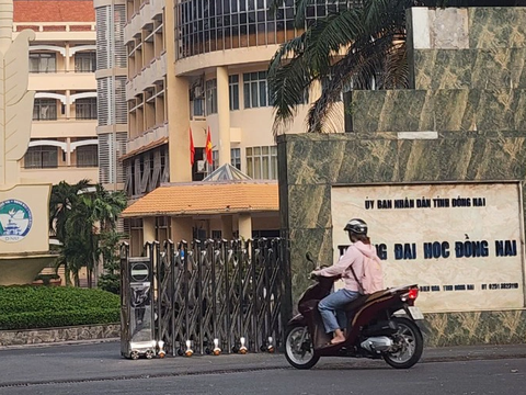 Bắt giam 3 cựu lãnh đạo cấp phòng ở Trường đại học Đồng Nai - Ảnh 1. Trước khi vụ việc được phanh phui, Trường đại học Đồng Nai xảy ra nhiều vụ lùm xùm mất đoàn kết nội bộ - Ảnh: H.MI