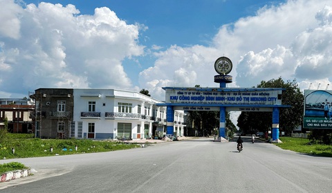 Hoàng Quân Mekong nợ lương 5,4 tỉ đồng do ‘khó khăn tài chính’ - Ảnh 1. Công ty địa ốc Hoàng Quân Mekong nợ lương nhân viên 5,4 tỉ đồng trong gần 3 năm liên tục với lý do "khó khăn tài chính" - Ảnh: CHÍ HẠNH