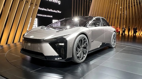 Lexus LF-ZC Concept: Bản xem trước của mẫu mới ra mắt năm 2026, đi xa gấp đôi xe điện thông thường - Ảnh 2. Lexus LF-ZC Concept: Bản xem trước của mẫu mới ra mắt năm 2026, đi xa gấp đôi xe điện thông thường - Ảnh 2.
