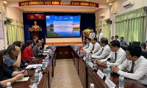 Vương quốc Anh cam kết hỗ trợ TP.HCM trở thành trung tâm đổi mới y tế khu vực - Ảnh 1. Đoàn ngoại giao Vương quốc Anh có cuộc họp với Sở Y tế TP.HCM về công bố kế hoạch hỗ trợ TP.HCM trở thành Trung tâm đổi mới y tế khu vực - Ảnh: Sở Y tế TP.HCM cung cấp