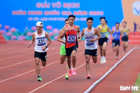 Chiến thuật của Nguyễn Văn Lai là chạy giống đối thủ vì anh không đặt nặng thành tích, thông số ở Giải điền kinh vô địch quốc gia 2023 - Ảnh: HOÀNG TÙNG Chiến thuật của Nguyễn Văn Lai là chạy giống đối thủ vì anh không đặt nặng thành tích, thông số ở Giải điền kinh vô địch quốc gia 2023 - Ảnh: HOÀNG TÙNG
