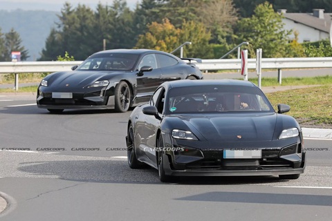 Porsche Taycan sắp được cập nhật dù chưa lỗi thời - Ảnh 2. Bản Turbo GT đẩy Taycan tới gần xe đua thuần túy hơn với nhiều linh kiện khí động học - Ảnh: Carscoops