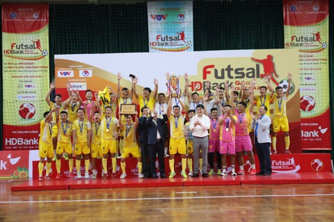 Hai đội rút lui, Cúp futsal quốc gia 2023 phải đổi điều lệ - Ảnh 2. CLB Sài Gòn vô địch Cúp futsal quốc gia 2022 - Ảnh: VOV