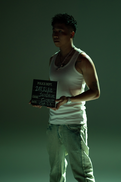 24k.Right tung lyrics video mở màn cho album đầu tay. 24k.Right tung lyrics video mở màn cho album đầu tay.