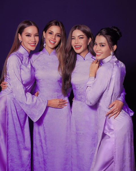 Nhan sắc ngọt ngào của tân MGI 2023 - Luciana Fuster - Ảnh 4. Luciana Fuster xinh đẹp trong áo dài Việt Nam chụp ảnh cùng các mỹ nhân Miss Grand International