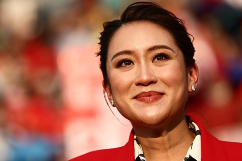 Bà Paetongtarn Shinawatra, con gái cựu thủ tướng Thaksin Shinawatra - Ảnh: AFP Bà Paetongtarn Shinawatra, con gái cựu thủ tướng Thaksin Shinawatra, trở thành chủ tịch Đảng Pheu Thai - Ảnh: AFP