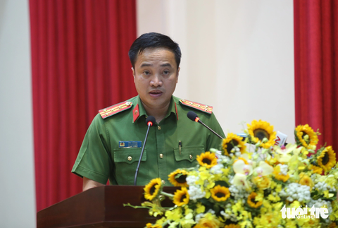 TP.HCM có bao nhiều người nghiện ma túy ngoài xã hội? - Ảnh 2. Đại tá Mai Hoàng, phó giám đốc Công an TP.HCM, cho biết thời gian qua số vụ, số đối tượng phạm tội về ma túy bị phát hiện, bắt giữ trên địa bàn TP đều tăng - Ảnh: MINH HÒA