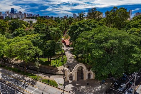 Từ Curitiba nghĩ về Đà Lạt - Ảnh 1. Một khu phố ở ở Curitiba, Brazil - Ảnh: SMCS