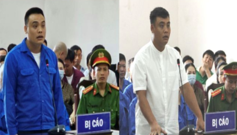 Anh em ‘đại gia lan đột biến’ lần lượt lãnh 36 tháng tù và 42 tháng tù vì khai thác than lậu - Ảnh 2. Bị cáo Thanh và Giang tại tòa - Ảnh: NAM ANH