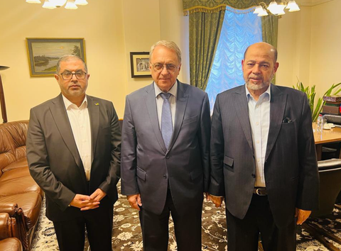 Đại diện Hamas gặp Thứ trưởng Ngoại giao Nga và Iran tại Matxcơva - Ảnh 1. Từ trái sang: Thứ trưởng Ngoại giao Iran Ali Bagheri Kani, Thứ trưởng Ngoại giao Nga kiêm Đặc phái viên của Tổng thống Nga Putin tại Trung Đông Mikhail Bogdanov và trưởng văn phòng quan hệ quốc tế của Hamas Musa Abu Marzouk trong cuộc gặp tại Matxcơva ngày 26-10 - Ảnh: TELEGRAM