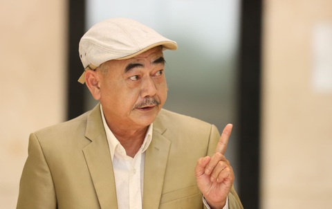 Quốc Huy "lo lắng" khi hóa ông chú ngoài 40 tuổi - Ảnh 5. NSND Việt Anh trong 'Đuổi bắt thanh xuân' vào vai người cha thiếu trách nhiệm bỏ rơi con gái