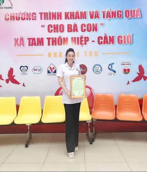 Nhà thuốc Việt: Phát triển bằng sự tận tâm và giá trị nhân văn - Ảnh 1. Nhà thuốc Việt: Phát triển bằng sự tận tâm và giá trị nhân văn - Ảnh 1.