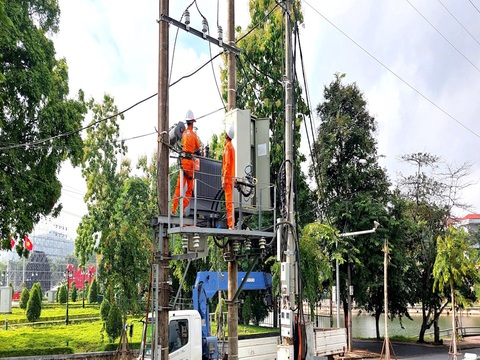 EVNNPC hoàn thành nhiệm vụ 9 tháng đầu năm - Ảnh 3. EVNNPC hoàn thành nhiệm vụ 9 tháng đầu năm - Ảnh 3.