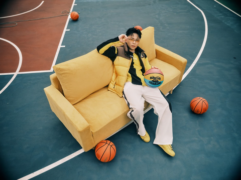 Producer WOKEUP cũng góp mặt trong Performance Video Từng lời anh chôn dấu Producer WOKEUP cũng góp mặt trong Performance Video Từng lời anh chôn dấu