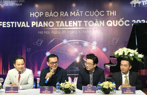 NSND Trung Hiếu chia sẻ tại họp báo - Ảnh: ĐẬU DUNG NSND Trung Hiếu chia sẻ tại họp báo - Ảnh: ĐẬU DUNG