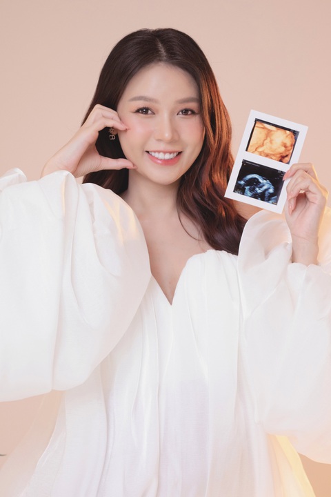 Sam 'mở bát' đón cặp song sinh tuổi Rồng- Ảnh 2. Nhan sắc mẹ bầu Sam từng khiến người hâm mộ lẫn hội mẹ bỉm sữa chao đảo