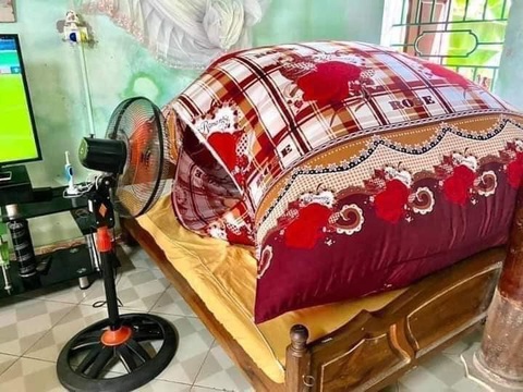 Ảnh vui 29-10: Sự thật hài hước đằng sau cảnh quay lãng mạn - Ảnh 3. Trò chơi thuở bé.