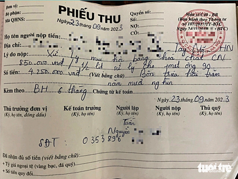 Coi chừng mắc bẫy dịch vụ khử mùi nhà vệ sinh - Ảnh 2. Gia đình chị Đ.T.P. (Nam Từ Liêm, Hà Nội) phải trả số tiền 4,2 triệu đồng cho lần xử lý mùi hôi nhà vệ sinh - Ảnh: H.BÁCH