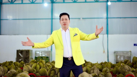 Michael Lang ra mắt MV dễ thương về trái sầu riêng - Ảnh 2. Michael Lang ra mắt MV dễ thương về trái sầu riêng - Ảnh 2.