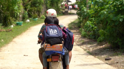 Cùng em thắp sáng tương lai: Đi học là vui nhất! - Ảnh 4. Cùng em thắp sáng tương lai: Đi học là vui nhất! - Ảnh 4.