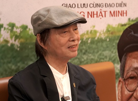 Đạo diễn Đặng Nhật Minh từ Hà Nội vào TP.HCM dự buổi chiếu Hoa nhài và giao lưu với khán giả, tối 29-10 - Ảnh: BTC Đạo diễn Đặng Nhật Minh từ Hà Nội vào TP.HCM dự buổi chiếu Hoa nhài và giao lưu với khán giả, tối 29-10 - Ảnh: BTC