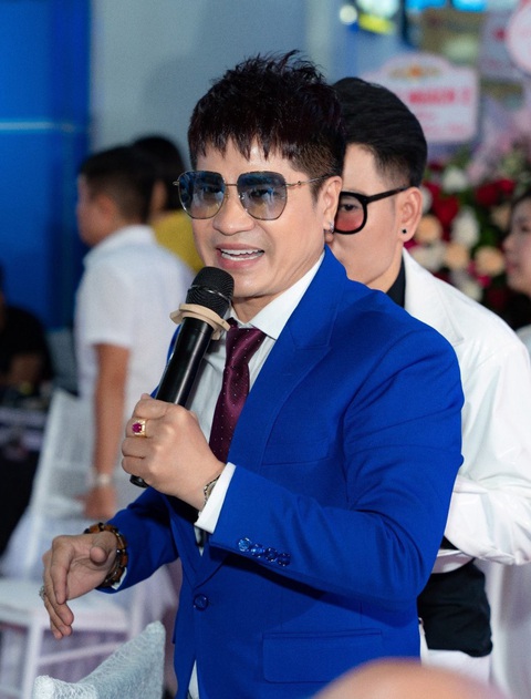 Quá khứ cơ cực không phải ai cũng biết của ‘Vua nhạc sàn’ Lương Gia Huy - Ảnh 1. Lương Gia Huy tiết lộ quá khứ tuổi thơ khốn khó