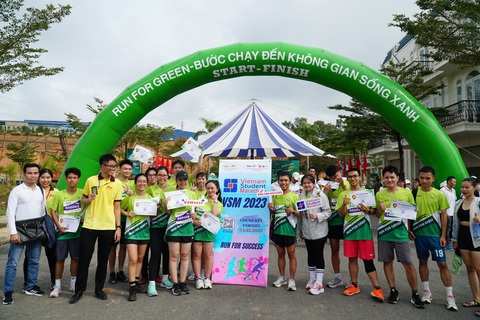 Giải chạy 'Run For Green' - Bước chạy đến không gian sống xanh’ - Ảnh 1. Giải chạy 'Run For Green' - Bước chạy đến không gian sống xanh’ - Ảnh 1.