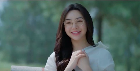 Quỳnh Kool than trời vì bị đồn đi lấy chồng, lộ luôn danh tính chú rể - Ảnh 1. Quỳnh Kool sẽ kết đôi cùng B Trần trong phim mới