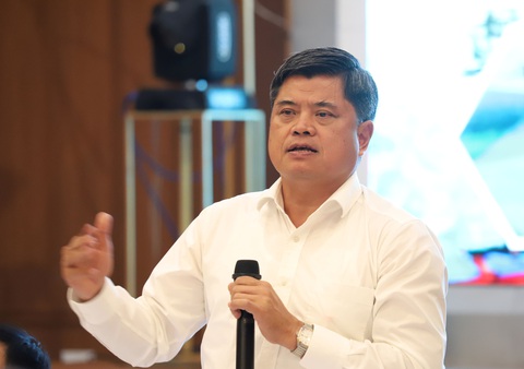 Nhà đầu tư nước ngoài muốn ‘giảm tối thiểu chậm trễ giải quyết công việc và vấn đề quan liêu’ - Ảnh 1. Thứ trưởng Bộ Nông nghiệp và Phát triển nông thôn Trần Thanh Nam nêu các lĩnh vực cần ưu tiên đầu tư vào nông nghiệp ở vùng Đồng bằng sông Cửu Long - Ảnh: CHÍ QUỐC