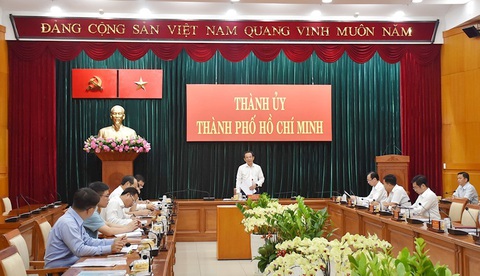 Thường trực Thành ủy TP.HCM: Mua thông tin để khuyến khích người dân cung cấp tin chống tham nhũng - Ảnh 1. Bí thư Thành ủy TP.HCM Nguyễn Văn Nên chủ trì một cuộc họp Ban Chỉ đạo phòng chống tham nhũng, tiêu cực TP.HCM - Ảnh: T.L.