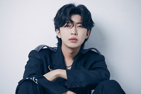 Ca sĩ nhạc trot Lim Young Woong có sức ảnh hưởng ở Hàn Quốc không thua kém các ngôi sao hàng đầu K-pop - Ảnh: Korea JoongAng Daily Ca sĩ nhạc trot Lim Young Woong có sức ảnh hưởng ở Hàn Quốc không thua kém các ngôi sao hàng đầu K-pop - Ảnh: Korea JoongAng Daily