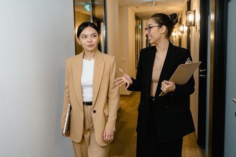 Chiến lược sinh tồn thời loạn - Ảnh 2. Chấp nhận khả năng hợp tác khó khăn khi chuyển nhóm nếu thời khó khăn thực sự diễn ra - Nguồn ảnh: Pexels