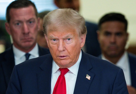 Cựu Tổng thống Mỹ có mặt tại tòa án ở New York ngày 3-10 - Ảnh: REUTERS Cựu tổng thống Mỹ có mặt tại tòa án ở New York ngày 3-10 - Ảnh: REUTERS