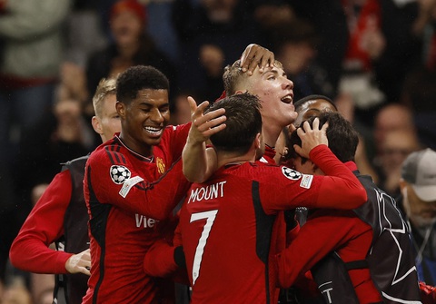 Phòng ngự thảm hoạ, Man United thua ngược Galatasaray - Ảnh 3. Cú đúp bàn thắng của Hojlund không đủ giúp Man United có điểm trước Galatasaray - Ảnh: REUTERS