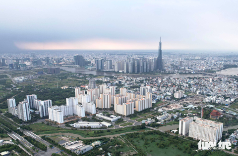 Nguồn cung căn hộ tăng trở lại, người mua nhà 'săn lùng' căn hộ giá từ 2 đến 4 tỉ đồng - Ảnh 1. Trong quý 3, mức độ quan tâm căn hộ chung cư đã tăng, nhu cầu tìm mua chung cư và tìm thuê đều tăng - Ảnh: NGỌC HIỂN
