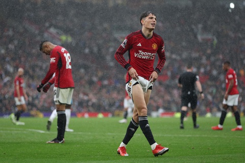 Man Utd có khởi đầu tệ nhất trong 37 năm cùng với số bàn thua nhiều nhất trong 57 năm qua - Ảnh: REUTERS Man Utd có khởi đầu tệ nhất trong 37 năm cùng với số bàn thua nhiều nhất trong 57 năm qua - Ảnh: REUTERS