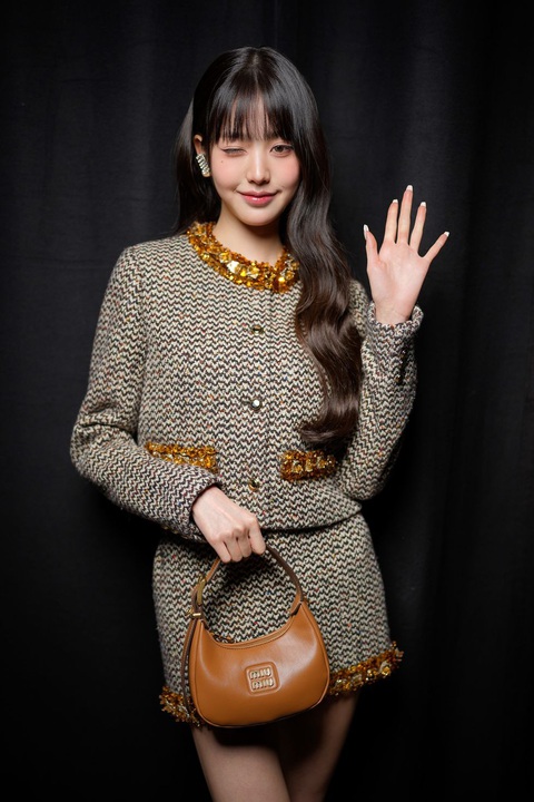 Jang Wonyoung nhận được nhiều lời khen vì truyền tải được tinh thần thương hiệu - Ảnh: Getty Images Jang Won Young nhận được nhiều lời khen vì truyền tải được tinh thần thương hiệu - Ảnh: Getty Images