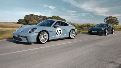 Porsche phát minh ra cách mới để tránh tình trạng đầu cơ mua đi bán lại xe giới hạn - Ảnh 2. Tình trạng đầu cơ mua đi bán lại xe giới hạn đang là vấn đề nhức nhối với nhiều hãng xe lớn, đặc biệt là các hãng xe thể thao/siêu xe - Ảnh: Porsche