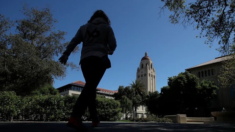 Đại học Stanford nộp phạt gần 2 triệu USD vì 'giấu' nguồn tài trợ từ nước ngoài, bao gồm Trung Quốc - Ảnh 1. Khuôn viên Đại học Stanford (Mỹ) - Ảnh: AP